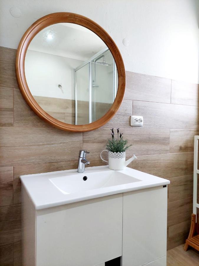 Charme Apartment Center Angra do Heroísmo Екстериор снимка