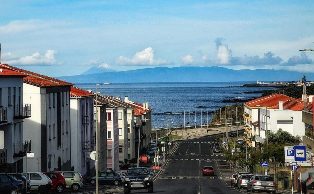 Charme Apartment Center Angra do Heroísmo Екстериор снимка