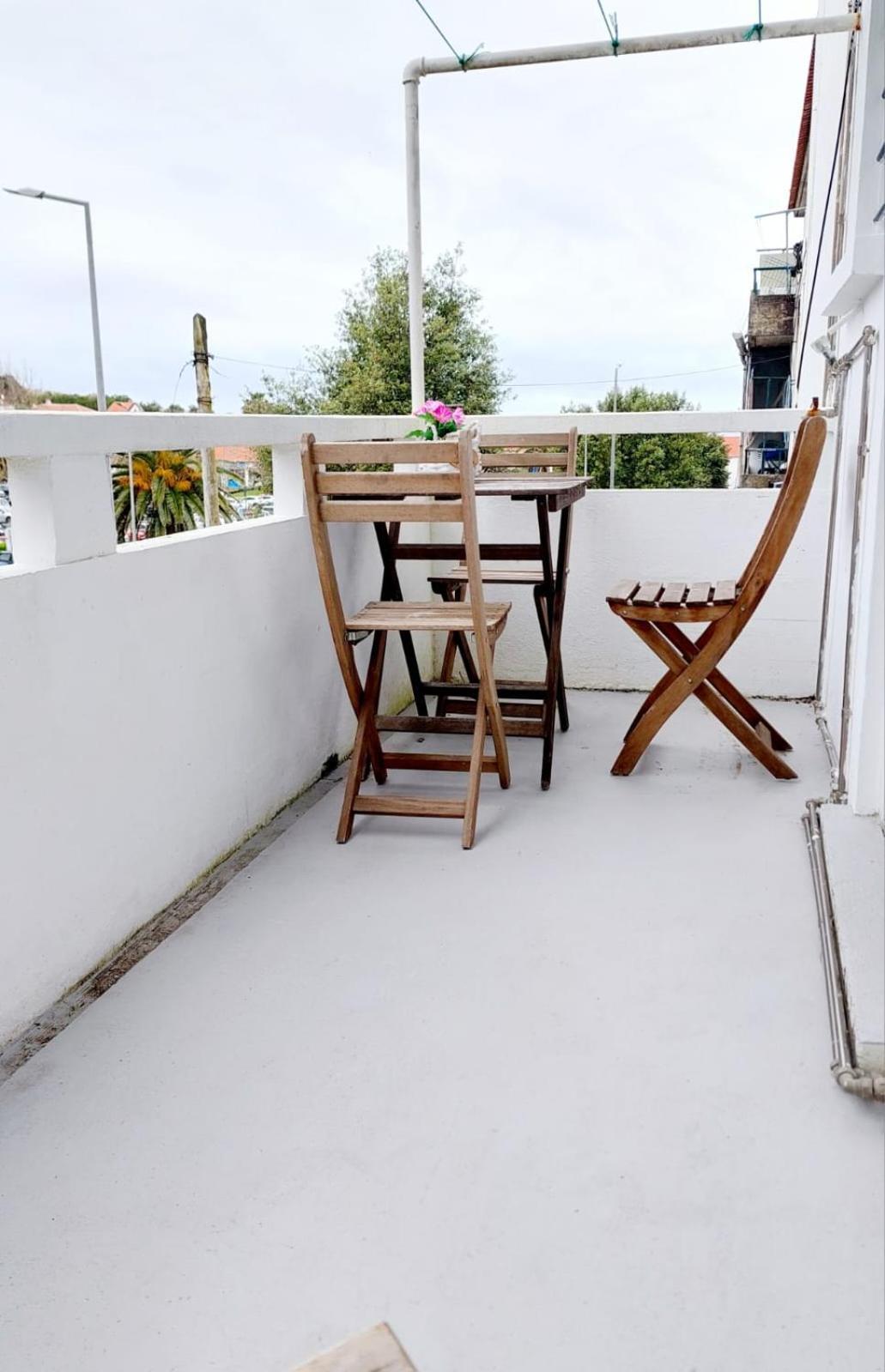 Charme Apartment Center Angra do Heroísmo Екстериор снимка